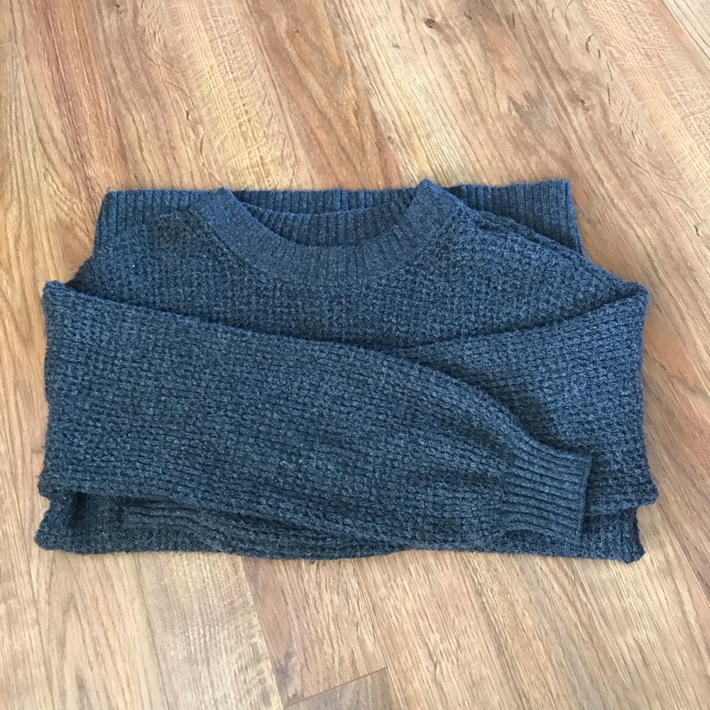 American Eagle dark gray sweater